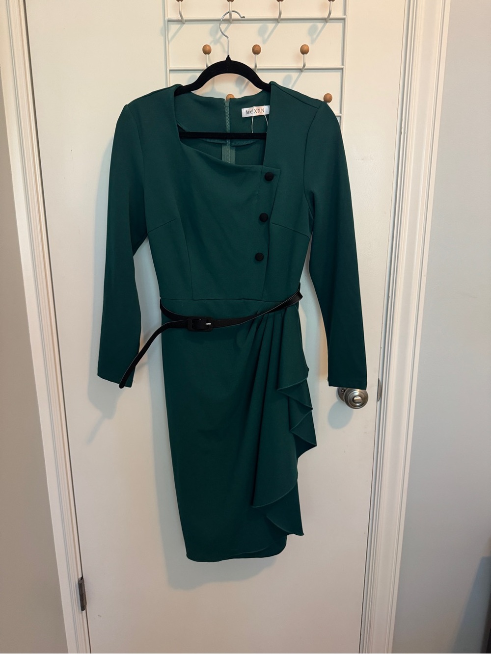 Asymmetric Ruffle Long-Sleeve Sheath Dress in Green